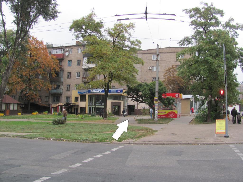 Apartment On Nezalezhnoy Ukrаiny Near Intourist Hotel Zaporizhia Eksteriør bilde