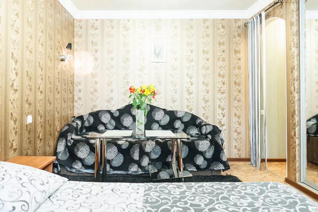 Apartment On Nezalezhnoy Ukrаiny Near Intourist Hotel Zaporizhia Eksteriør bilde